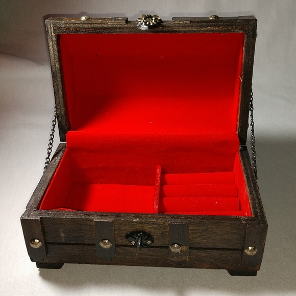 Vintage Wood Jewelry Box with Red Inside - Picture 4 of 11